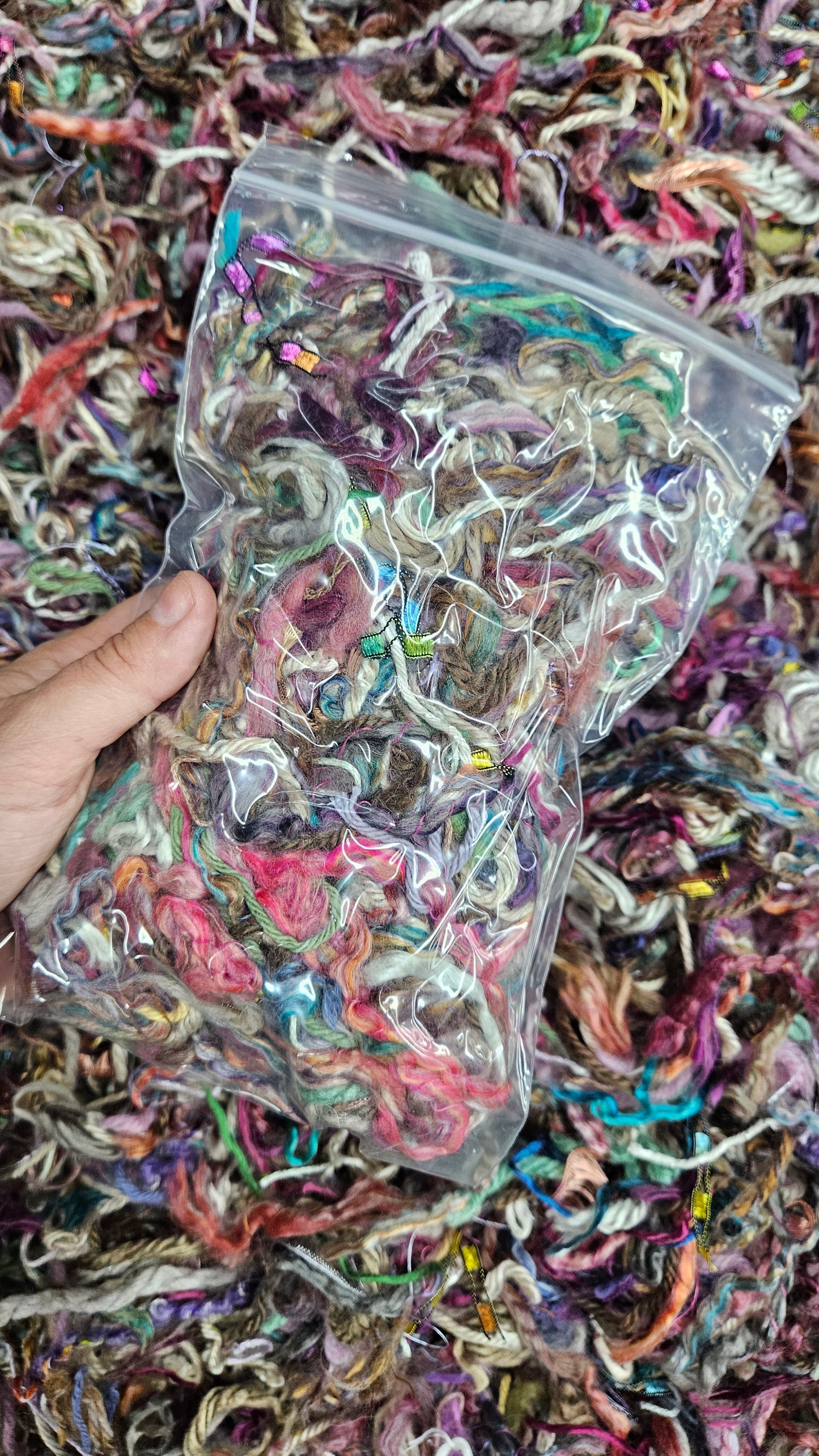 SLEEPING BEAUTY Novelty Thread Fiber Texture Blend - 2 ounces