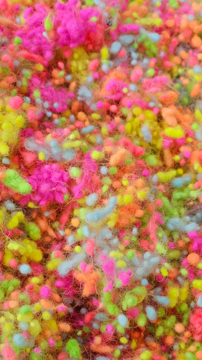 VINTAGE GLOW Dyed Fine Wool Nepps Blend - 1 ounce