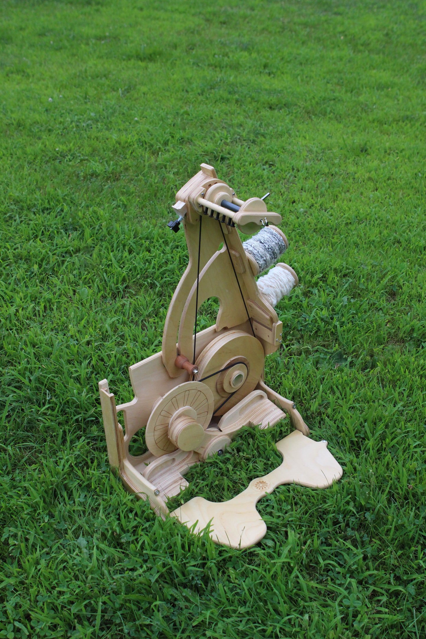 SpinOlution Queen Bee Spinning Wheel